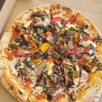 Vegetariana pizza take away at Love Italy in Surfers Paradise
