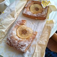 Apple, cinnamon on puff pastry. at Ströck in Vienna