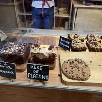 Labeled vegan sweets  at UKAW Chocolate in Miraflores