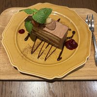 chocolate cake  at T's Restaurant in Tokyo