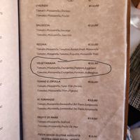 Vegetarian pizza can be veganized by removing the cheese at Snack Bar Castello in Venice