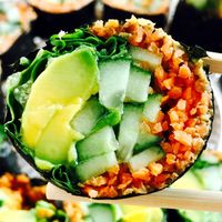 Raw vegan sushi at Neroli in Tel Aviv