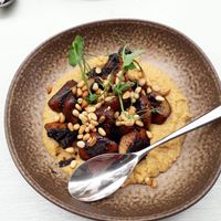 Hummus with braised mushrooms and pine nuts at TERRA in Funchal