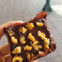 Brownie con nueces at Supanta in Lima