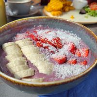 Acai bowl without the granola to make it gluten free at WASBAR in Bruges