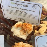 Vegan carrot muffin  at Bio-Piekarnia Ziarno - Dworcowa in Gdynia