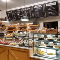 inside at Bio-Piekarnia Ziarno - Dworcowa in Gdynia