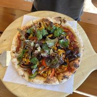 Pizza vegana  at Valle Escondido in Monteverde