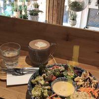 Vegan bowl and vegan hot chocolate  at Hanging Out Café in Hamburg