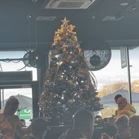 Weihnachtliches Ambiente (Foto leider gegen Licht geschossen)  at Kaefers in Hartberg