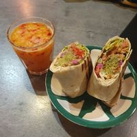 Palestyński falafel, sok pomarańczowy z imbirem i granatem at Talerzyki in Wroclaw