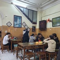 Dirty ground and walls at Thanh Lieu in Hue