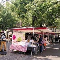 Stand at Marché bio du Père Chaillet at CasseNoisettes - Maybe closed in Paris