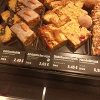 Apfelzimtkuchen at Dallmeyers Backhus in Hamburg