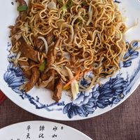 Fried noodles with mock chicken at Sakura in Benalmadena