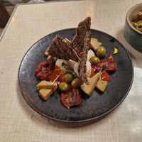 Taula de "formatges" vegans at Greta in Sant Cugat Del Valles