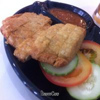 'Sassy Chicken' flaky tofu that's fried with a ginger lemongrass dipping sauce  at Coya Healthy Cuisine 古雅素食料理 in Penang
