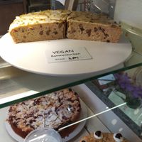 vegan banana cake at Stemerowitz Back- und Süßwaren in Munich