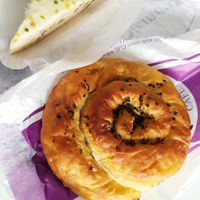 Super dry banana cake & super delicious spinach börek at Stemerowitz Back- und Süßwaren in Munich