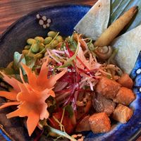 Bowl mit Udon Nudeln und Seitan  at Buddha Kitchen in Hamburg