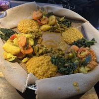 Vegan Injeera für 3 Personen (ja die Platte ist riesig, das macht auch satt)  at Injeera in Stuttgart