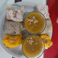 buns & spreads at Naturaleza Sabia in Buenos Aires
