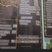 Cheesecake is raw vegan the bit which didn't translate at Naturaleza Sabia in Buenos Aires