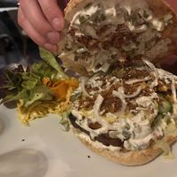 Großer Burger  at Falscher Hase in Dresden