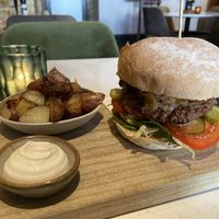 Redefine meat burger (3D-printed): very tasty!  at Meneer Potter in Utrecht