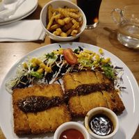 Kip met zwarte pepersaus at Tofuhuset in Sandnes