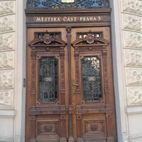 This is the entrance. Than you just follow the signs at La Paisanita in Prague