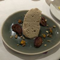 Coriander ice cream and plums  at Hoflieferant in Magdeburg