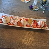 Vanilla icecream and whiped cream Vegan! at Restaurant De Meiden in Grashoek