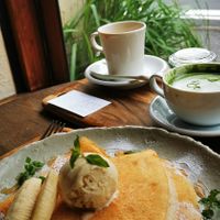 Maple banana crepe, matcha latte at Yasai Cafe Meguri in Nikko