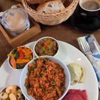 Veganteller at Meyan in Berlin