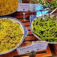 Clearly marked vegan at Savoy Cafe and Deli in Santa Barbara