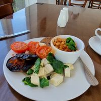 Vegan breakfast at The Bridge in Wotton Under Edge