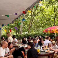 lovely garden at Al Catzone Pizza Napovegana in Berlin