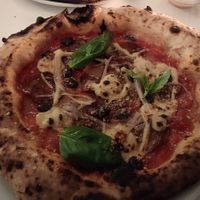 Super diavoli pizza at Al Catzone Pizza Napovegana in Berlin