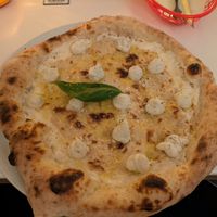 4 cheese pizza. Pretty good! at Al Catzone Pizza Napovegana in Berlin