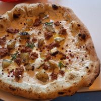 Helmut Pizza at Al Catzone Pizza Napovegana in Berlin