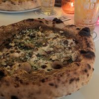 Mushroom pizza at Al Catzone Pizza Napovegana in Berlin