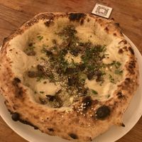 Pizza with truffle  at Al Catzone Pizza Napovegana in Berlin