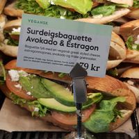 Avo sanger at Espresso House in Lillehammer