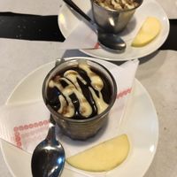 Chocolate cream + Apple crumble  at Veggie Garden - Dels Angels in Barcelona