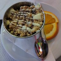 Apple Crumble at Veggie Garden - Dels Angels in Barcelona