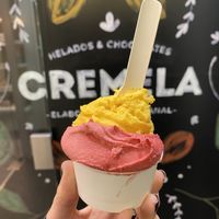 Sorbete de frambuesa y de mango   at Cremela Helados y Chocolates in Cangas De Onis