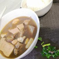 Bak ku teh rice but got unwanted 香菜 at Hong Cook Food - 鳳煮食 in North Singapore