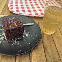 Chocolate espresso cake and homemade ice tea at Café August in Freiburg