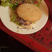 Bombay Burger at Le Shanti in Dijon